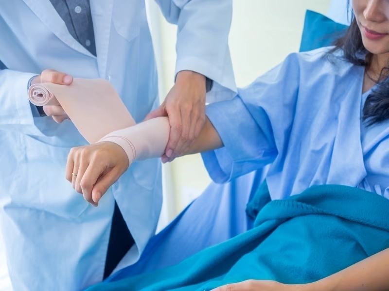 Professional Chiropractor services by Arrowhead Clinic in Norcross, GA &mdash; serving local businesses and residents